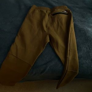 American eagle joggers